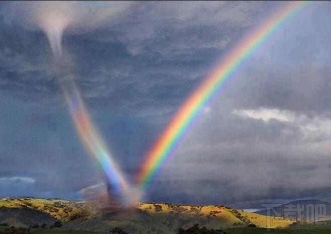 The Lightning and Tornadoes Screensaver,The Lightning and Tornadoes Screensaver下