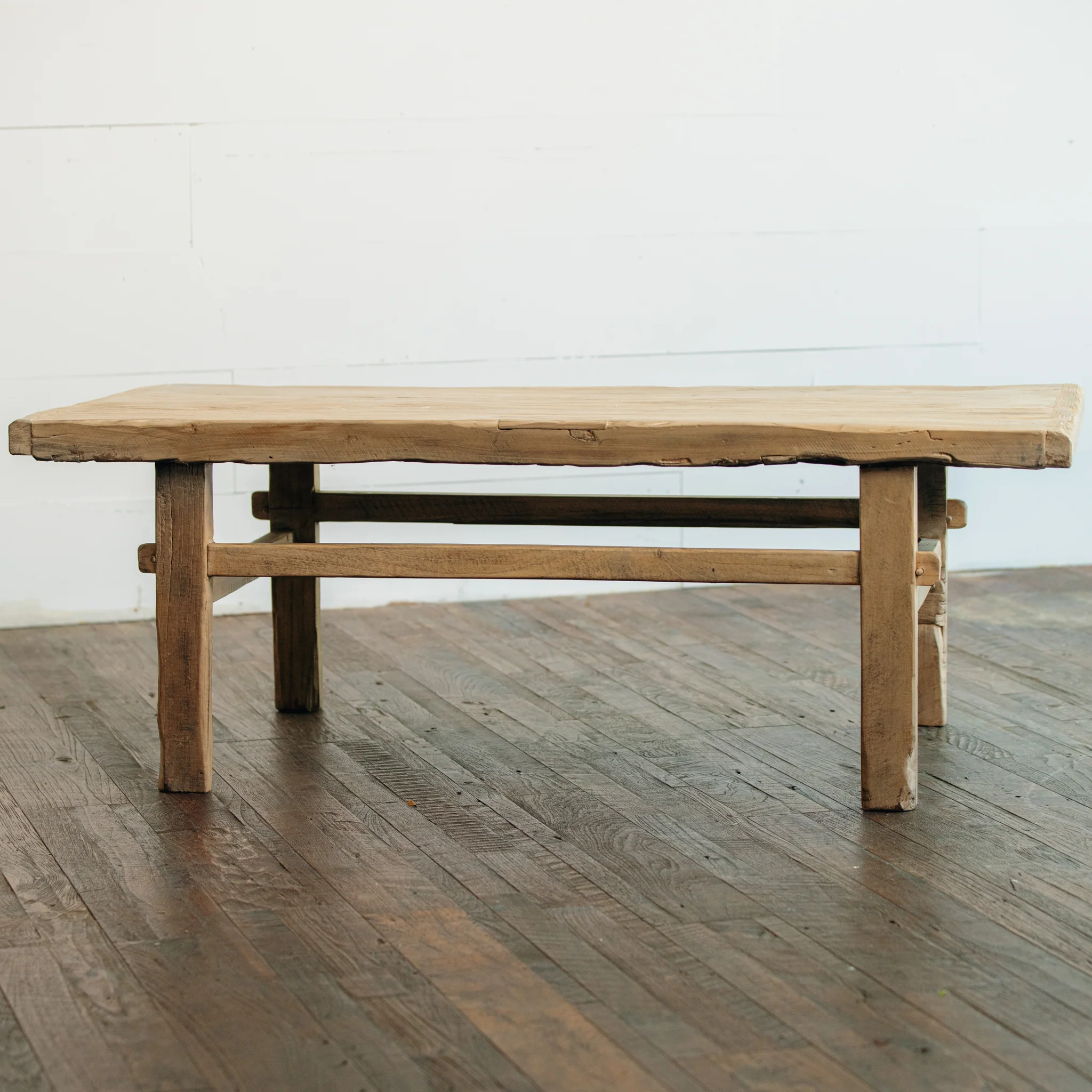 Vintage Elm Coffee Table - wxkoi