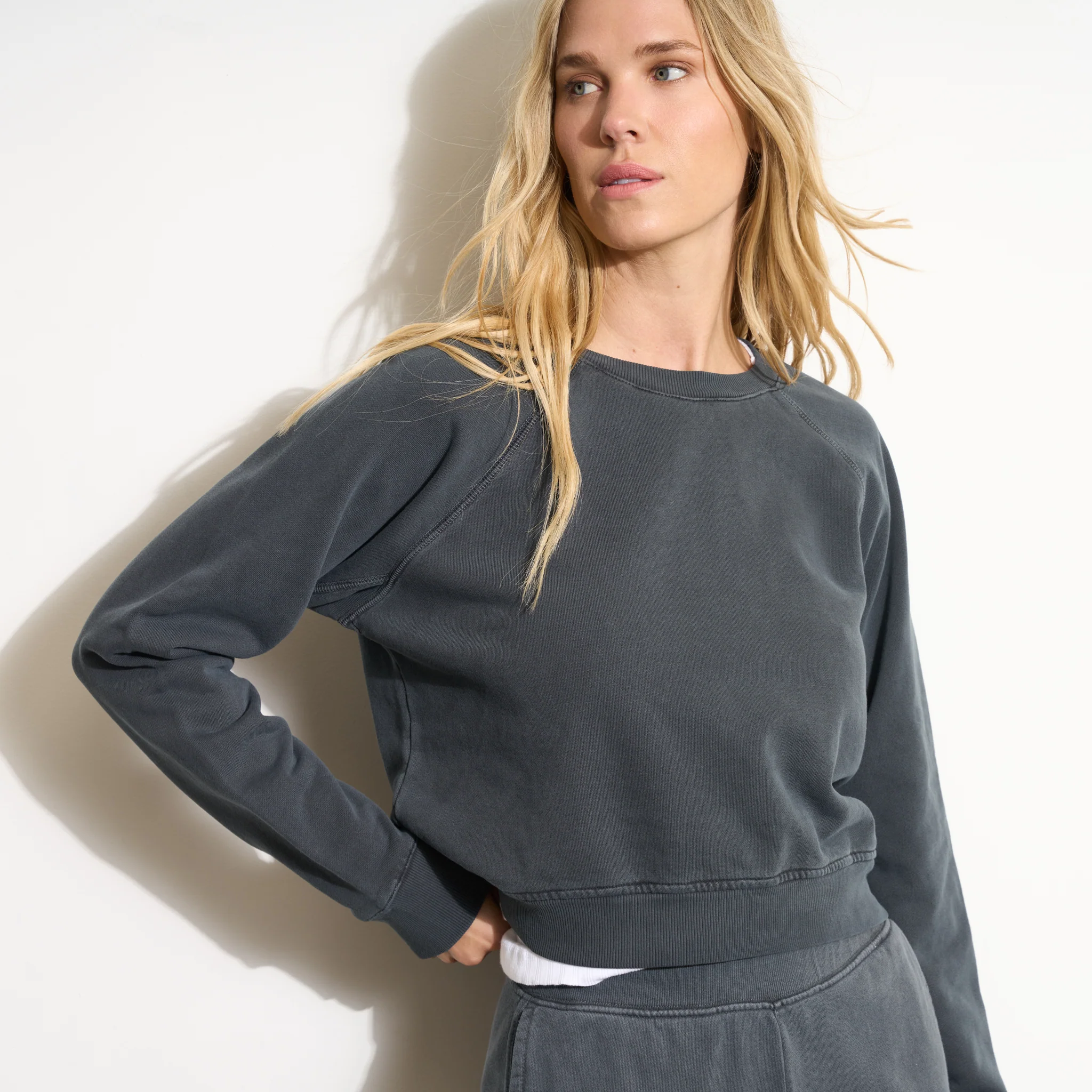 Addison Raglan Sweatshirt - wxkoi